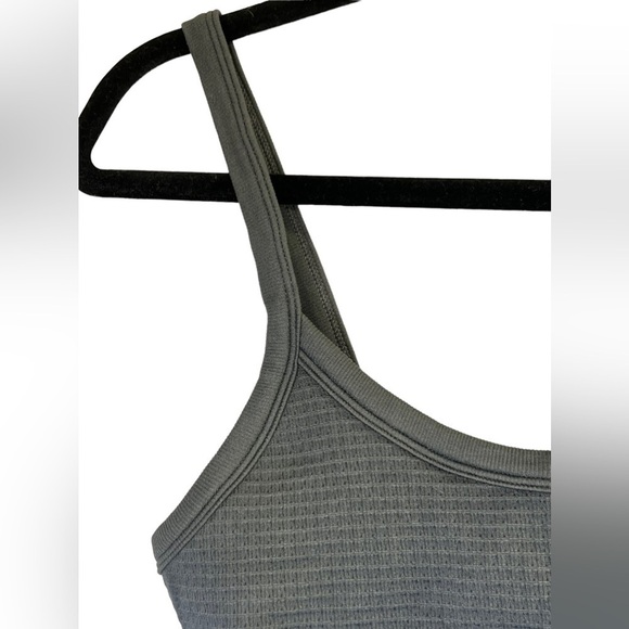 Forever 21 Cropped Tank Top Size L - Picture 3 of 6